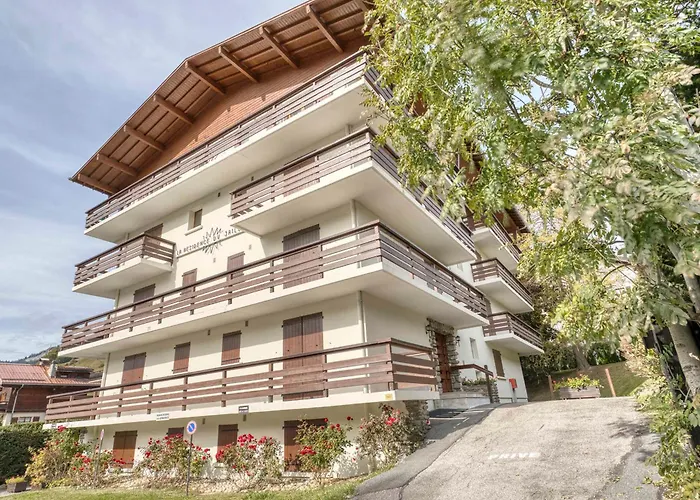 Appartement Rénové 2 Pièces, Proche Pistes, Balcon, Parking, Wifi - Fr-1-453-285 *